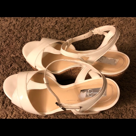 Jessica Simpson - Picture 2 of 3